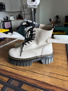 Dr Martens White Platform Audrick 8 Eye Leather Combat Boots
